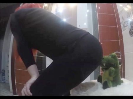 Damsel With A Immense Bum Farting Hard