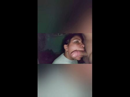 Rica Chupada Fuera De La Fiesta