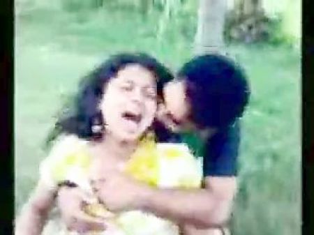 Bengali Dame Having Fun With Friends(sorry For The Quality)
