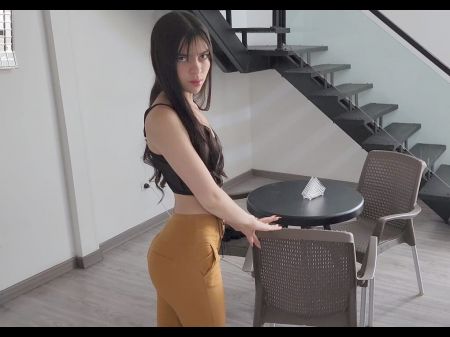 The Gorgeous Real Estate Saleswoman Offers A Property With The Right To Observe Her Naked And Smash Her In Swap For Closing A Deal .