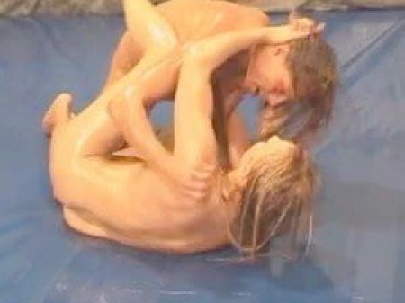 Aniko Vs Xana