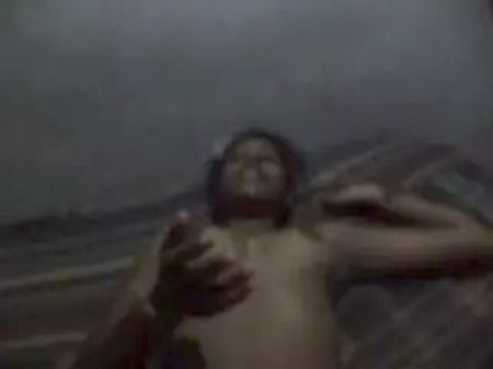 Sri Lankan Betraying Wife Torn Up By Stud Acquaintance
