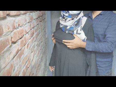 indian muslim dame humping with her bf