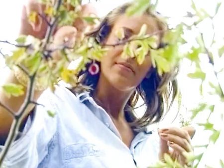 A Super-sexy German Chick Getting Her Tits Strewn Outdoors