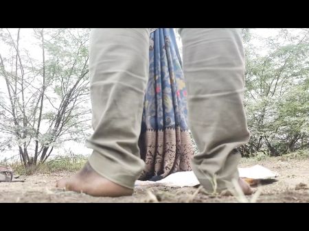 Desi Aunty Outdoor Village Orgy