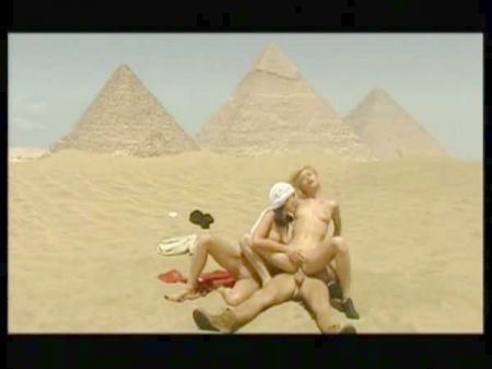 Best Blonde Wife & Cool Chick Guide Gets Poked