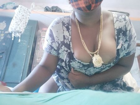 Gaaji Tamil Wife Sloppy Chat And Lubricant Rubdown