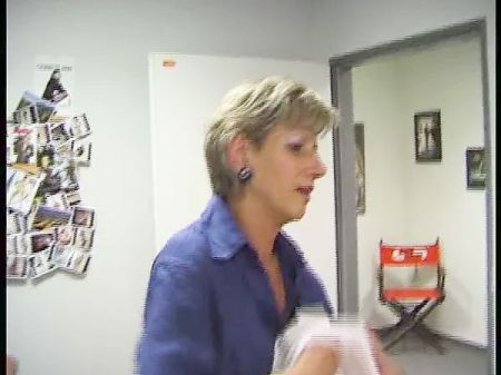 Alte Milf Im Buero Gefickt