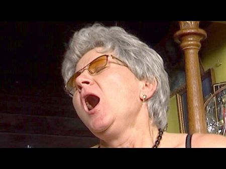 Moaning Grannie ! She Shrieks So Noisy While Pummeling