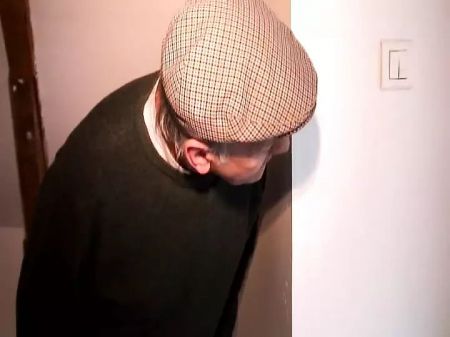 Curvy Whore From France Pleasing Multiple Sausages At The Same Time