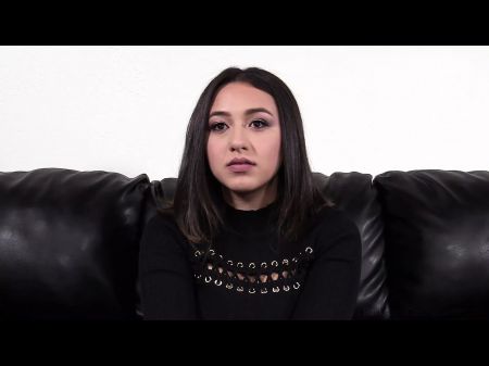 Coed Reyna Proves She Can Be A Pornographic Star In Hot Buttfuck Audition !