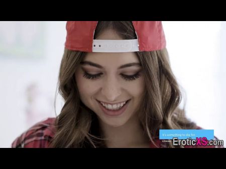 Miniature Body Beauty Gets Creampied