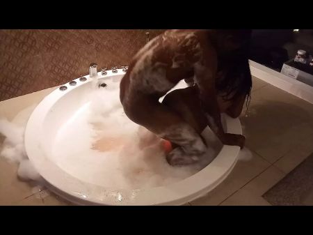 Esta Chamita Le Doy Suntan Rico Que Ya No Aguanta Sus Piernas Y Se Desploma Enlechadita Le Encanta Que Se La Heche Dentro