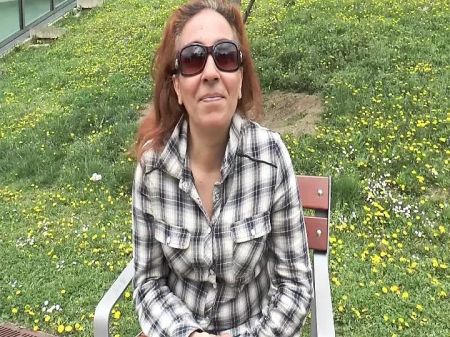 Tiny Cock Screws Milf