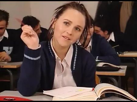 This Italian Anatomy Instructor Is A Real Breezy