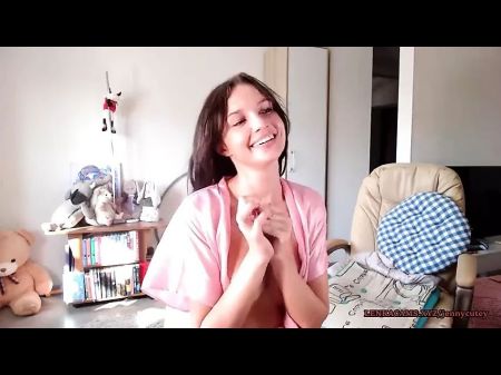 Mouth-watering European Cool Dance Strip