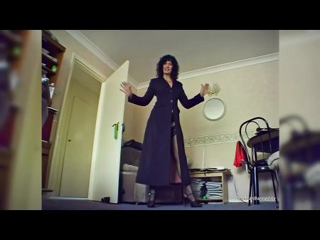 3 Guys Get To Smash A Perfect Brit Cougar Up Her Donk