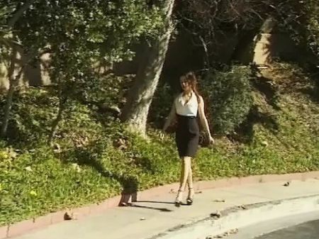 Passionate And Slim German Stunner Providing Her Crevasses To A Super-naughty Friend