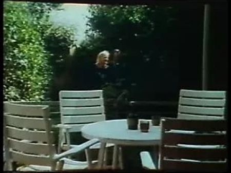 Greek Porn Kaneme Diki Sou (1985)