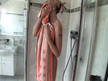 Excellent Blonde Mummy Has More Fun With Her Fucktoy Than With A Stiff Jizz-shotgun