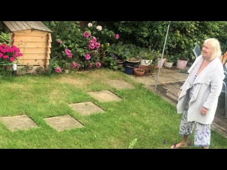 Neighbor Granny With Meaty Titties (she Caught Me ! )