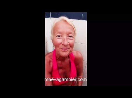 At The Public Pool I Give Head A Long - Cocked Subscriber In The Locker Room Before Guzzling His All
